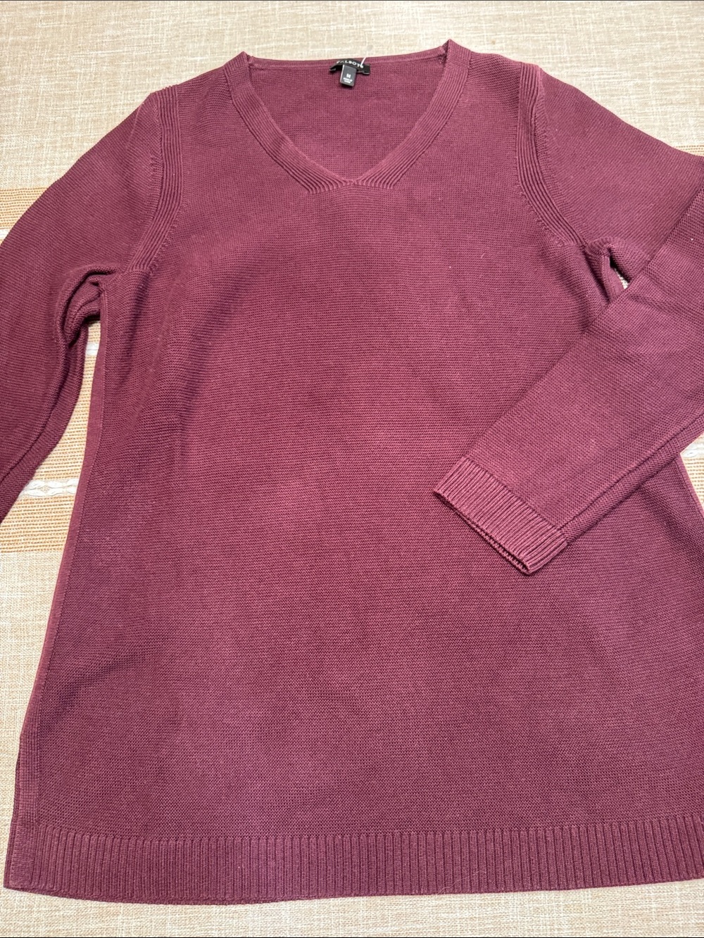 Talbots classic V-Neck Women's Sweater - Burgundy